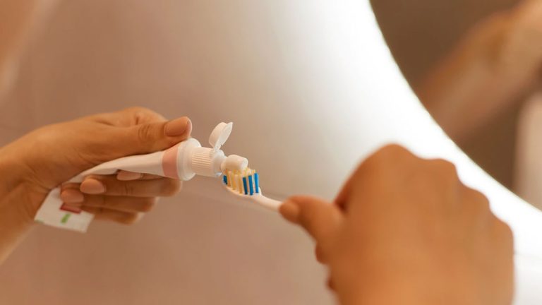 Removing Nail Polish with Toothpaste: Methods and Tips